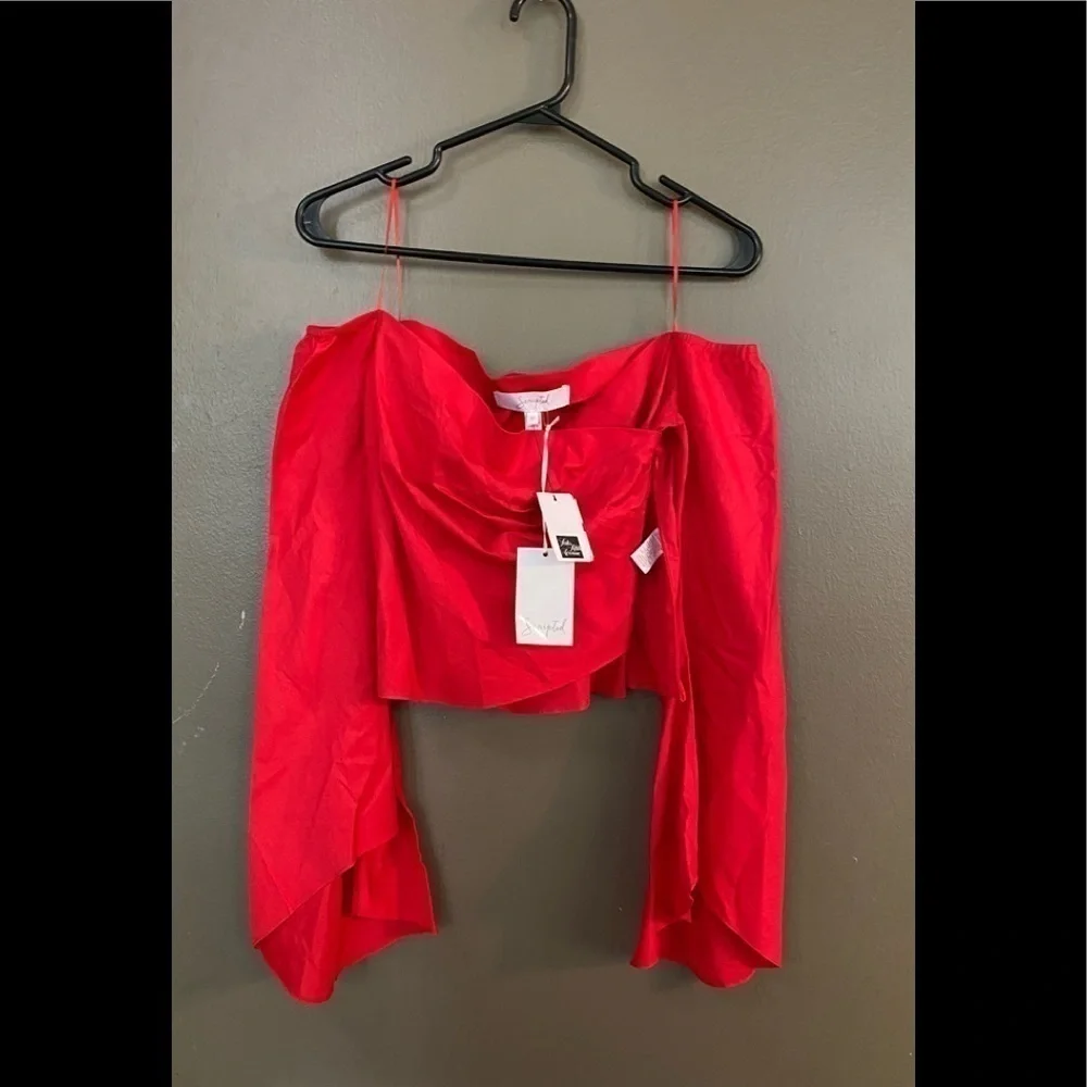 BNWT Scripted Cropped Blouse- Xsmall - Picture 1 of 7